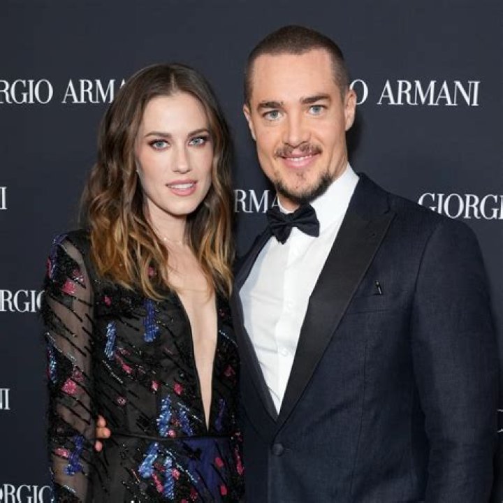 Alexander Dreymon - Age, Family, Bio ·